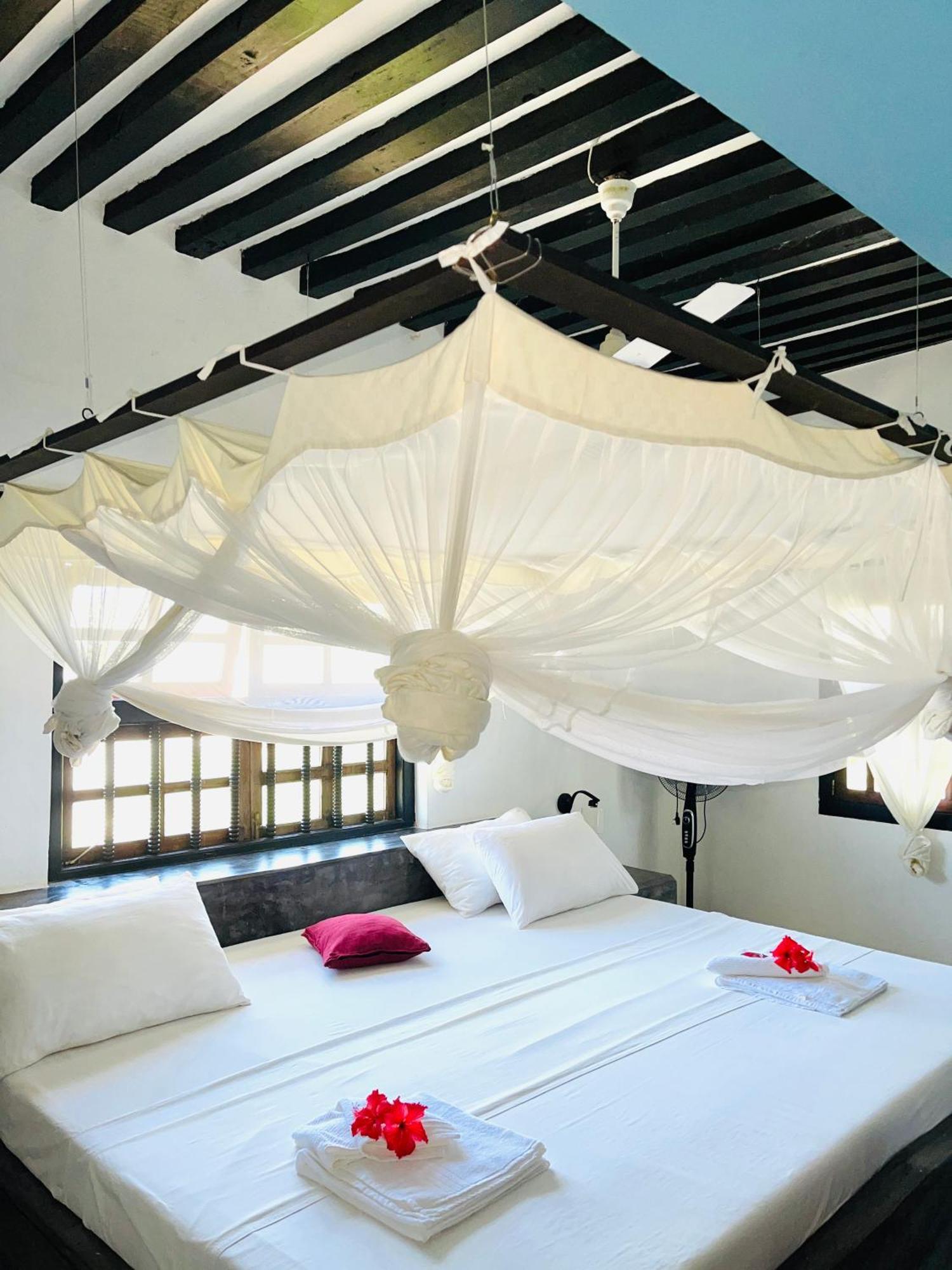 Appartamento Shiban House Shela Esterno foto